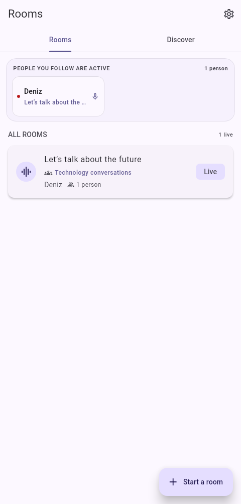 Rooms: active following, the Discover tab and a live room with its community name.